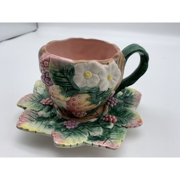 Fitz‎ And Floyd 1991 White Flowers w/ Berries Steam Leaves TeaCup & Saucer 2 set - Picture 3 of 12